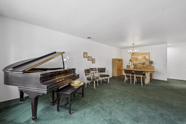 3048 Jason Road, Fallbrook CA: https://media.crmls.org/mediaz/82737a73-03f0-421a-8b5e-f37663386fee.jpg