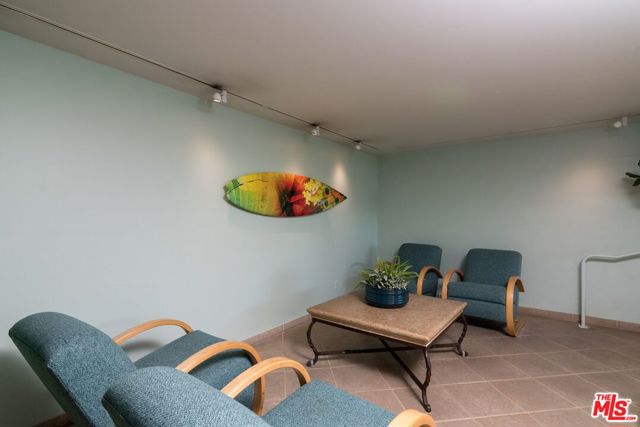 723 Palisades Beach Road, Santa Monica CA: https://media.crmls.org/mediaz/8273a9d3-d520-410d-a54c-8778ff68db47.jpg