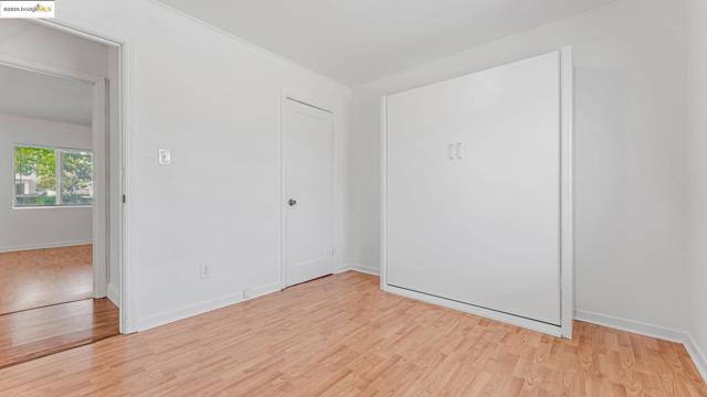 528 LA PRENDA DRIVE, Oakland CA: https://media.crmls.org/mediaz/82751213-769f-4cd8-8e0a-1b3f4efa8e8d.jpg