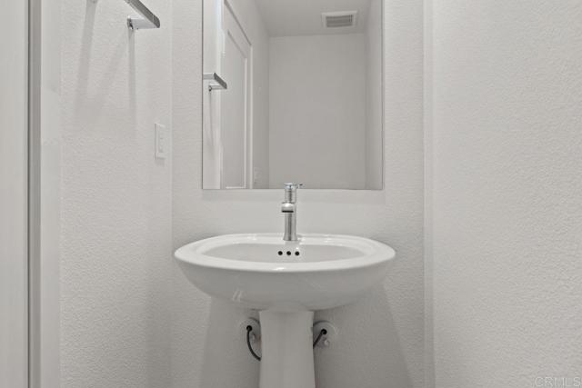 2508 Chamomile Lane, Carlsbad CA: https://media.crmls.org/mediaz/827636a3-c442-4f48-ba17-5138d7d33416.jpg