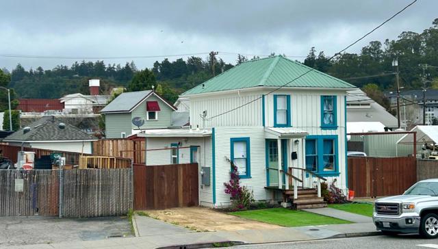 122 Fern Street, Santa Cruz CA: https://media.crmls.org/mediaz/82763dc1-927a-48c2-9521-e1e063585ae9.jpg