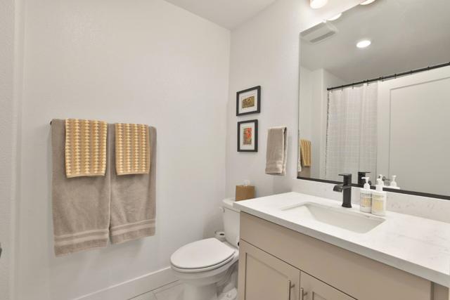 580 Yale Way, San Jose CA: https://media.crmls.org/mediaz/8276884e-db6f-481f-b3e3-162650ef1c3a.jpg