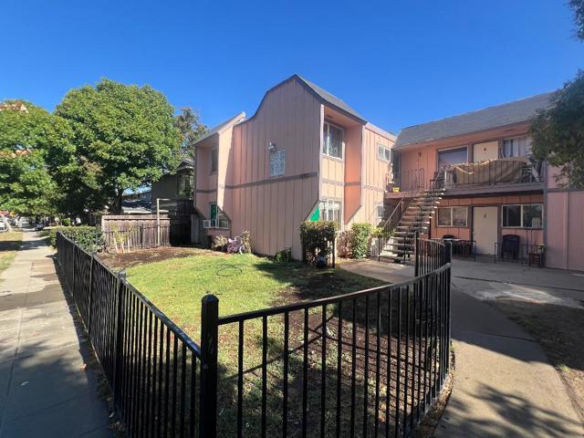 1550 Crucero Drive, San Jose CA: https://media.crmls.org/mediaz/827710d9-936e-4685-9b4f-e3fda4a41341.jpg