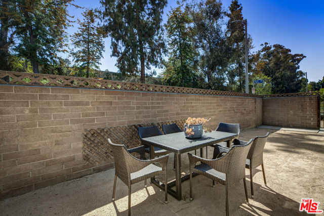 2634 Rich Street, Los Angeles CA: https://media.crmls.org/mediaz/827722c4-5108-459a-8e1f-bed74a668c34.jpg