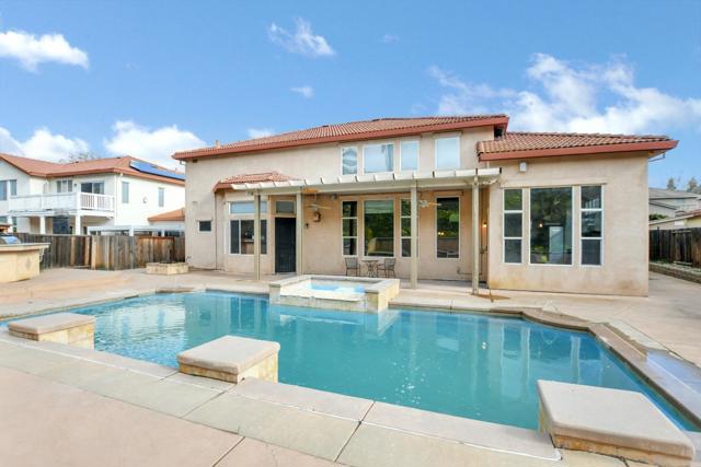 5080 Judsonville Drive, Antioch CA: https://media.crmls.org/mediaz/8277b287-048d-481a-a711-dfe7b920b844.jpg