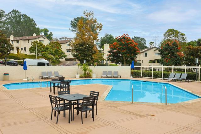 Detail Gallery Image 30 of 44 For 1222 River Glen Rw #65,  San Diego,  CA 92111 - 2 Beds | 1 Baths