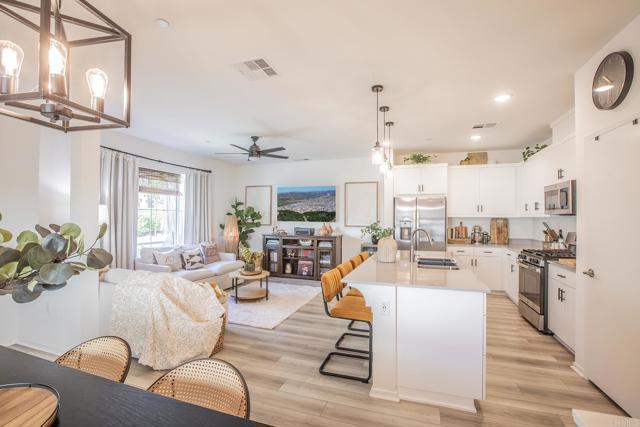 332 SWEET PLACE, Fallbrook CA: https://media.crmls.org/mediaz/827883da-cb0b-4505-9905-b6f0a1d40912.jpg