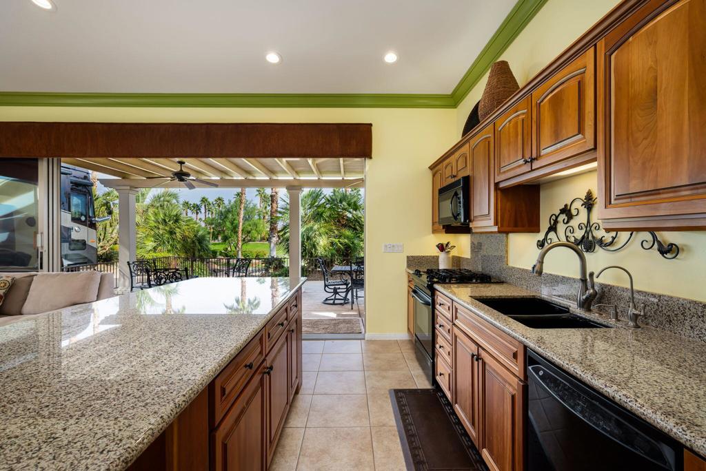 MLS #219138404DA image #14