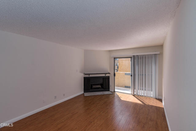 Detail Gallery Image 4 of 25 For 355 S Madison Ave #320,  Pasadena,  CA 91101 - 2 Beds | 2 Baths