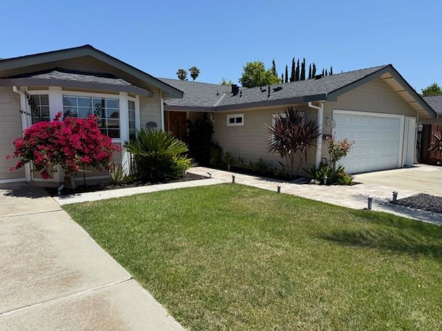 4450 Silva Avenue, San Jose CA: https://media.crmls.org/mediaz/827abf6f-267d-4381-8fb1-c7d5f0da61f3.jpg
