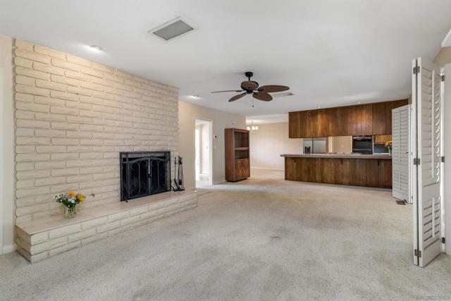 530 E 17th Ave, Escondido CA: https://media.crmls.org/mediaz/827b5a72-9922-4831-a678-b5df9a47217b.jpg