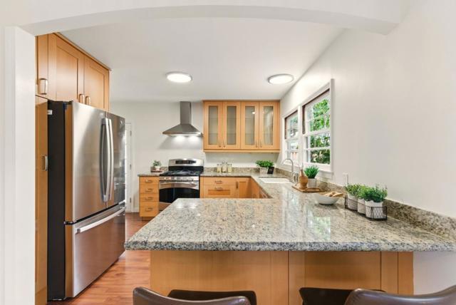 279 Oakhurst Place, Menlo Park CA: https://media.crmls.org/mediaz/827f069e-c1d4-4c36-b6cc-60765d857306.jpg