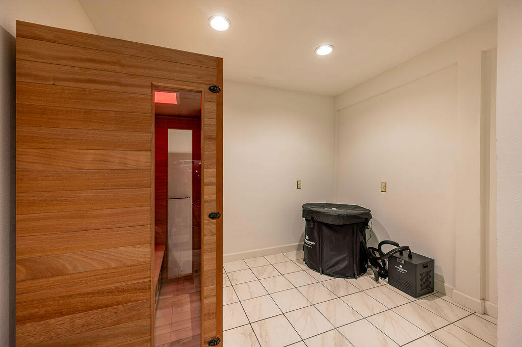 MLS #219122477DA image #6