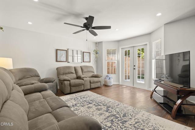 10-web-or-mls-UpmarketMedia_9941Bass-42