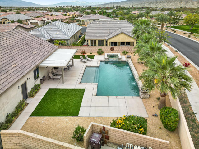 Image 38 of 48 For 42897 Cusino Court