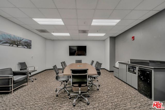 1100 Wilshire Boulevard, Los Angeles CA: https://media.crmls.org/mediaz/8285e713-ea8e-42ba-8fdb-5b76c349be73.jpg