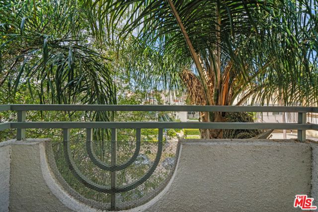 Drew Fenton | 11822 Goshen Avenue Los Angeles CA | MLS: 7466234 Drew Fenton | 11822 Goshen Avenue Los Angeles CA | MLS: 7466234