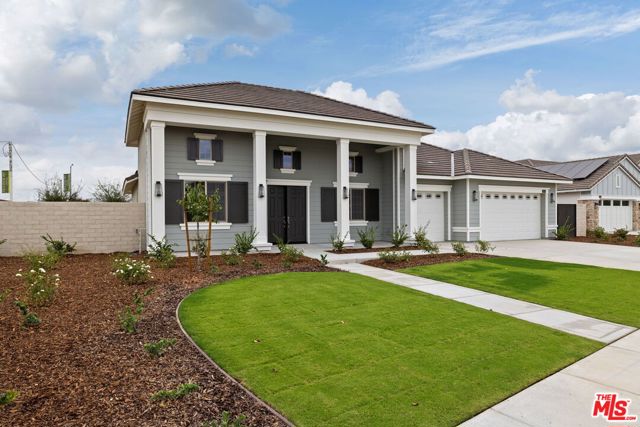 3719 Pathway Court, Bakersfield CA: https://media.crmls.org/mediaz/82868395-2eb7-466f-afbb-cada00d4387d.jpg