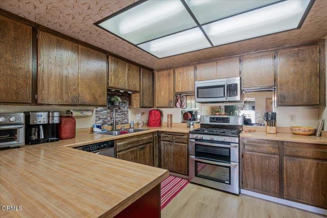 Detail Gallery Image 15 of 39 For 550 Holly Ave, Oxnard,  CA 93036 - 3 Beds | 2 Baths