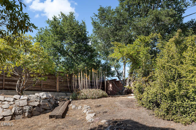 5134 Monte Bonito Drive Drive, Los Angeles CA: https://media.crmls.org/mediaz/8287f756-65ec-4bde-b520-3a5404d21778.jpg