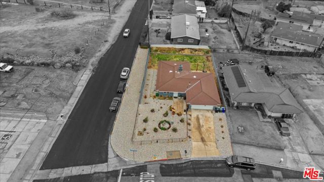 14312 Hesperia Road, Victorville CA: https://media.crmls.org/mediaz/8288156c-959c-4c08-b4e2-28995542251f.jpg