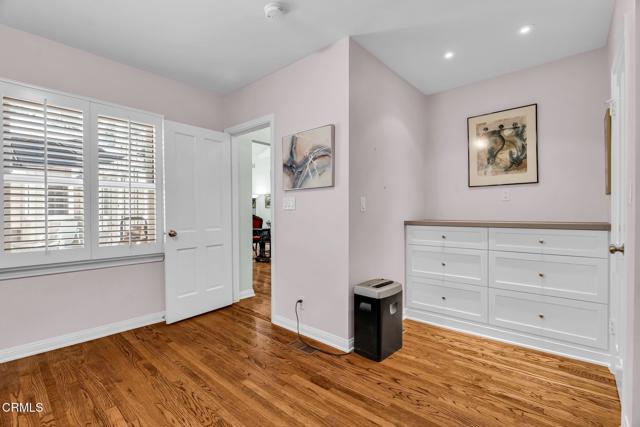 1313 E Palm Street, Altadena CA: https://media.crmls.org/mediaz/82885b4e-258d-4bf7-912a-dd66db821c8f.jpg