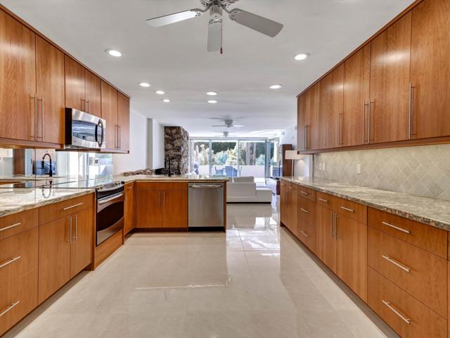 197 W Via Lola #6, Palm Springs, CA 92262