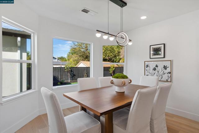 Image 11 of 37 For 3543 Wren Ave