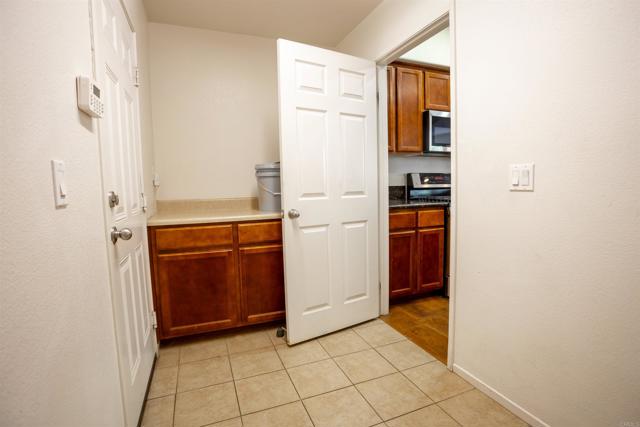 Detail Gallery Image 12 of 42 For 422 Cool Creek Ct #5,  Brawley,  CA 92227 - 3 Beds | 2/1 Baths