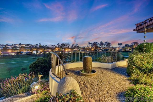 350 Punta Baja Dr, Solana Beach CA: https://media.crmls.org/mediaz/82899bb6-a15f-415e-ab3b-607198358b68.jpg