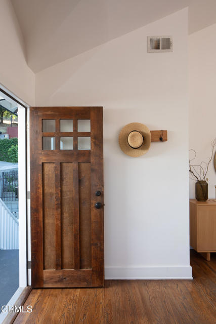 Detail Gallery Image 5 of 40 For 4865 Granada St, Los Angeles,  CA 90042 - 2 Beds | 1 Baths