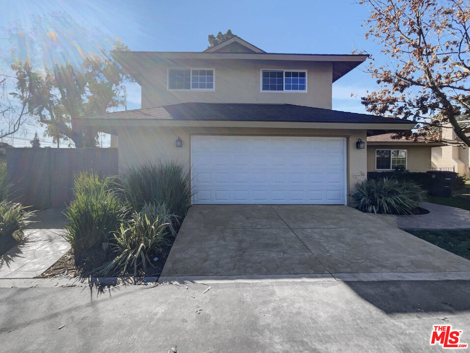 1455 Bryan Avenue, Tustin, CA 92780