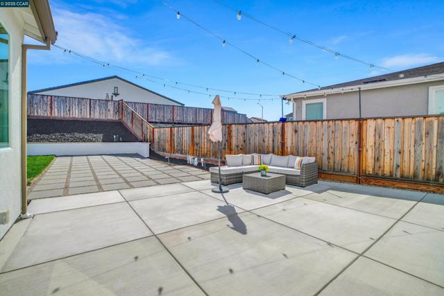 5498 Monte Vista Way, Antioch CA: https://media.crmls.org/mediaz/828bf11a-f357-4565-99fc-b79e2fab2f98.jpg