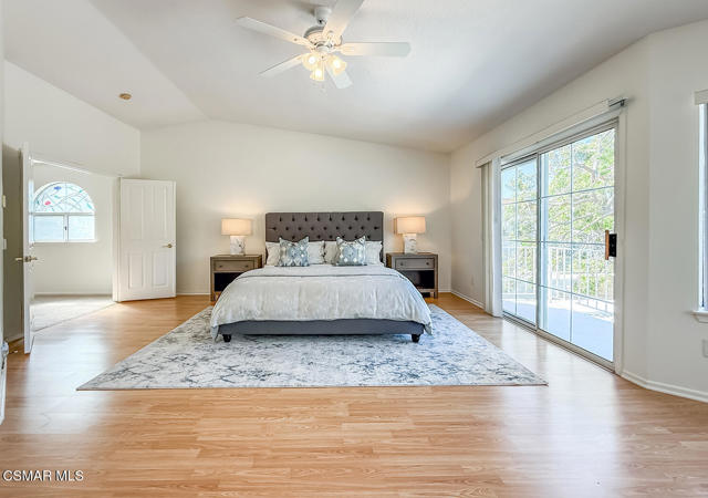 1768 Fox Springs Circle, Newbury Park CA: https://media.crmls.org/mediaz/828bf305-4a94-496c-9fca-9ca4a5c612e0.jpg
