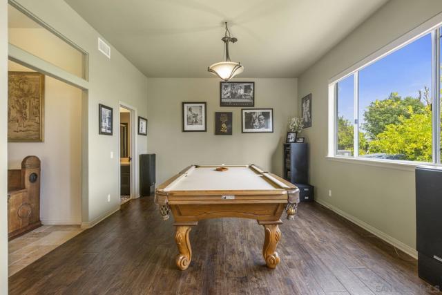 2505 Monterey Glen, Escondido CA: https://media.crmls.org/mediaz/828d45d6-5eb7-43e1-9cdc-edc406a1e1c9.jpg