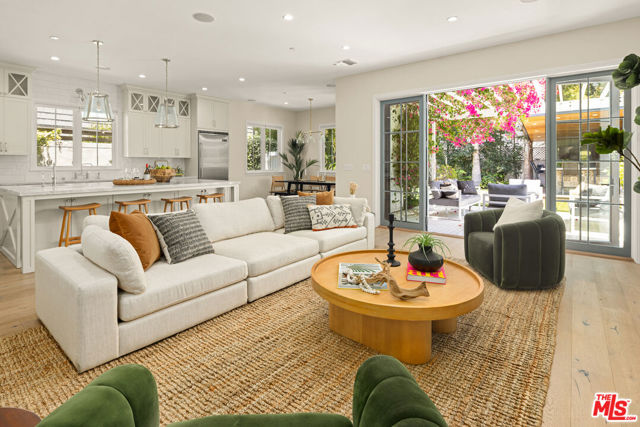 3520 Butler Avenue, Los Angeles CA: https://media.crmls.org/mediaz/828d4ddd-8098-4d11-9a07-fa78ef2b5388.jpg