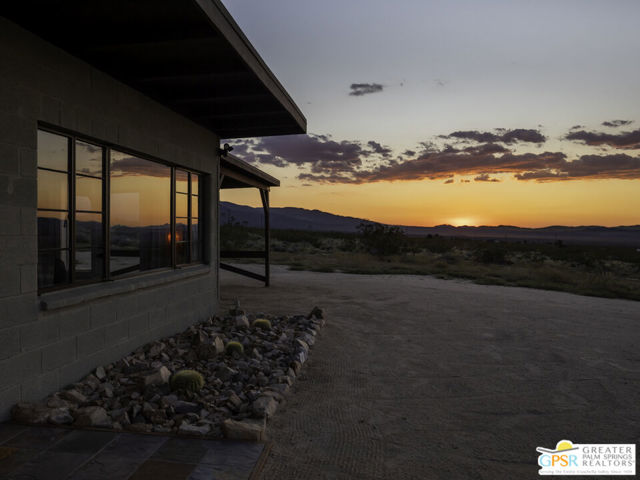 Image 10 of 48 For 52079 Ocotillo Road