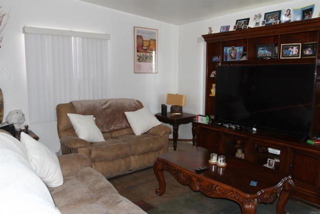 3766 King, La Mesa CA: https://media.crmls.org/mediaz/828dadf0-0be5-4b73-ac64-47365d36ac06.jpg