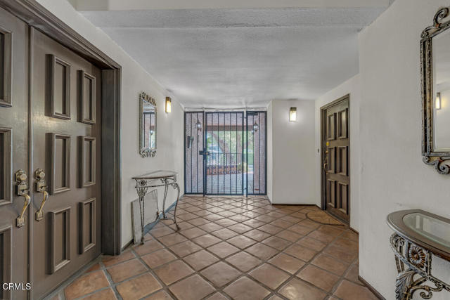 Detail Gallery Image 21 of 29 For 601 E California Bld #302,  Pasadena,  CA 91106 - 2 Beds | 2 Baths