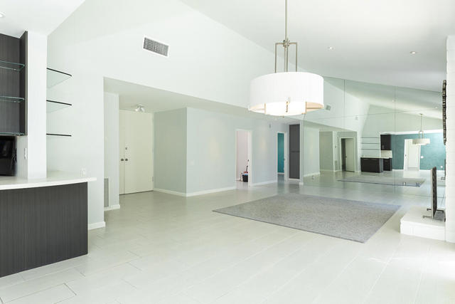 2963 E Orella Circle, Palm Springs, CA 92264