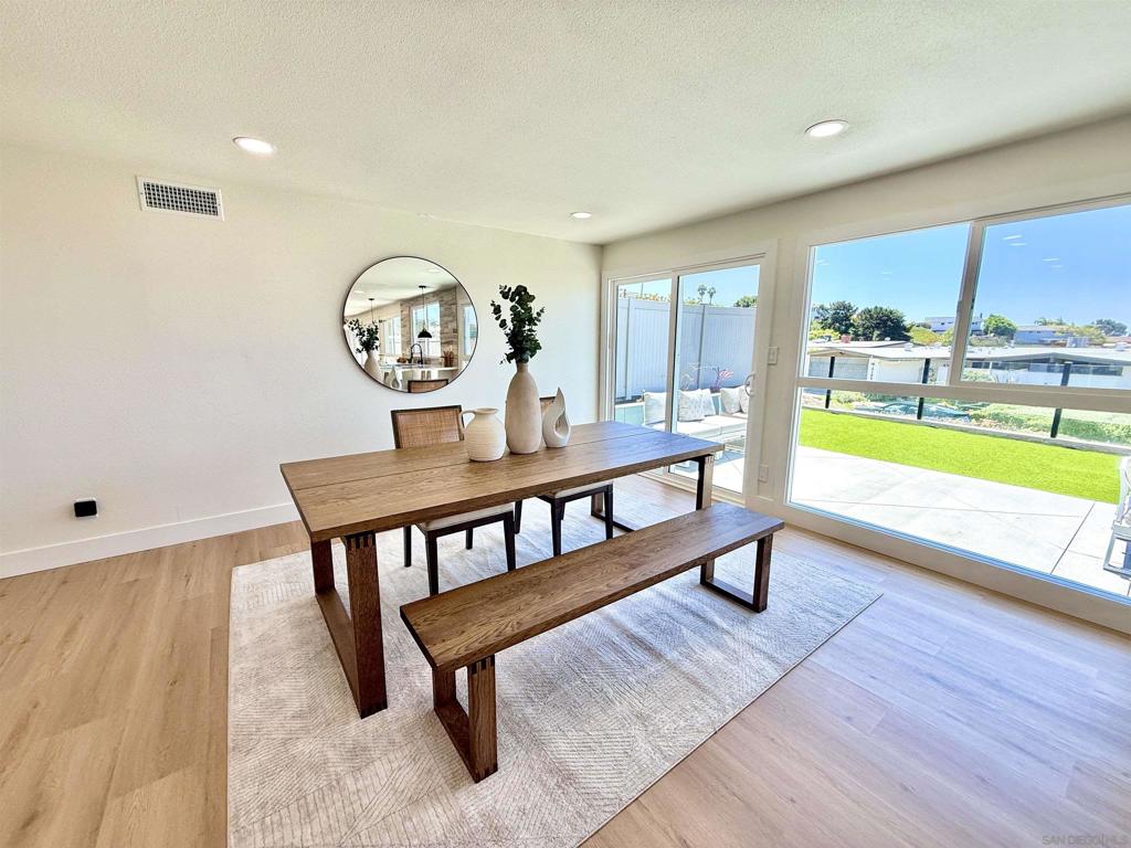 MLS #250034460SD img 15