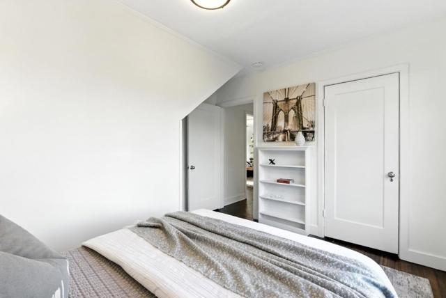 35 Mono Street, Brisbane CA: https://media.crmls.org/mediaz/828f8b1b-6ef2-4b66-be35-66c2dd90e1a6.jpg