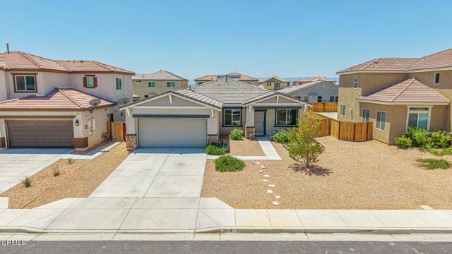3016 Via Bella Rosa Avenue, Rosamond CA: https://media.crmls.org/mediaz/828fcac7-c91c-4054-8fb8-d19836102447.jpg