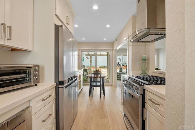 Detail Gallery Image 14 of 54 For 6757 Heath Ct, Carlsbad,  CA 92011 - 3 Beds | 2/1 Baths