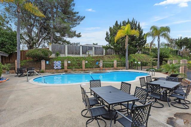 Detail Gallery Image 30 of 39 For 727 Nob Cir, Vista,  CA 92084 - 2 Beds | 2 Baths