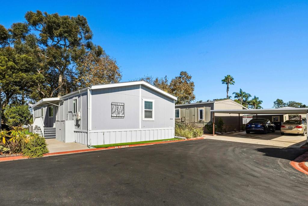 MLS #250042584SD image #3