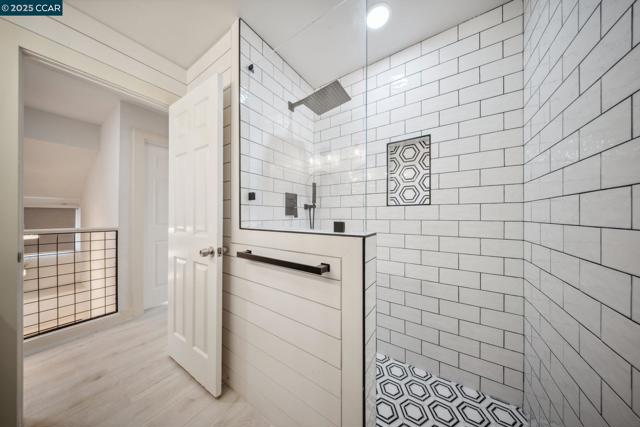 5497 Silver Sage Ct, Concord CA: https://media.crmls.org/mediaz/82919e4e-1f70-44e5-a0a4-212f72b09453.jpg