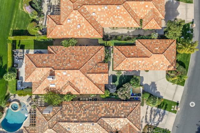 48225 Via Solana, La Quinta CA: https://media.crmls.org/mediaz/82920d5f-f9a1-4f8f-993d-d85a7d5616cf.jpg