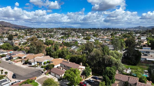 Detail Gallery Image 26 of 31 For 5089 Lambert Lane, San Diego,  CA 92115 - 2 Beds | 2/1 Baths