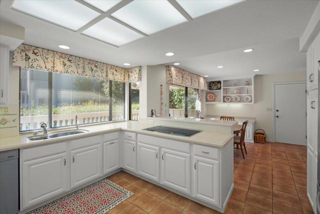 1360 Trinity Drive, Menlo Park CA: https://media.crmls.org/mediaz/82951c06-fe7d-405b-9677-0430d87fd212.jpg